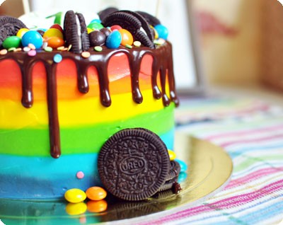 Радужный торт с печеньем «Oreo»
