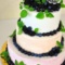 Свадебный торт с ежевикой