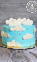 Торт с облаками и звёздами