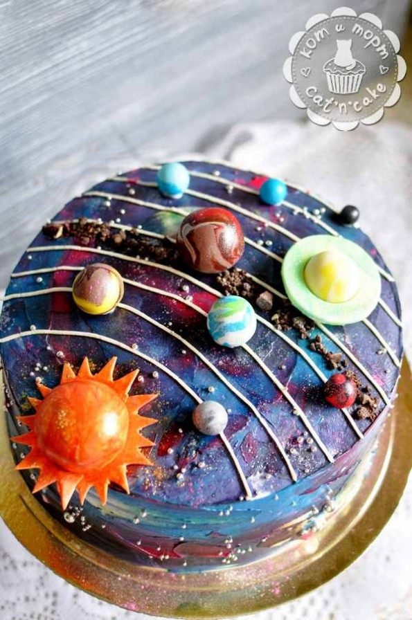 Торт "Солнечная система"