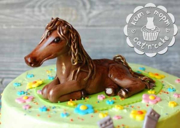 Торт с лошадкой